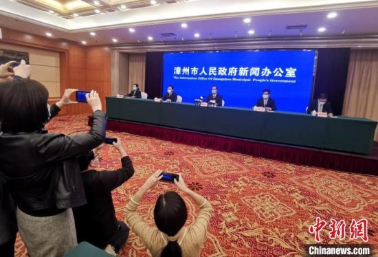 漳州市互聯(lián)網(wǎng)新聞中心工作時間(漳州市互聯(lián)網(wǎng)新聞中心工作時間幾點(diǎn))